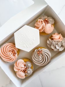 Frosted Lemon cupcakes
