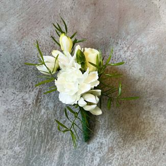 Snowy White Collection: Boutonniere